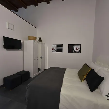Palummelle 4* نابولي