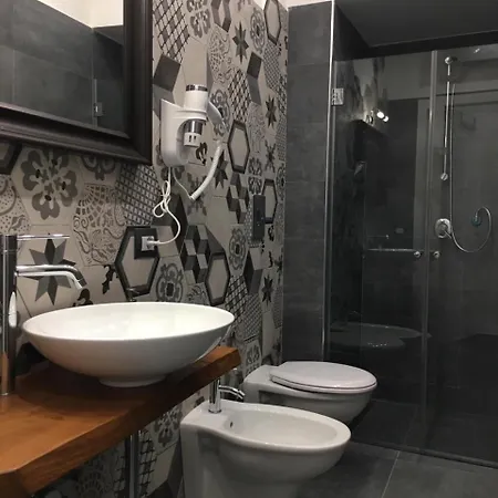 Palummelle 4* نابولي